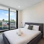 Luxury 3 Bedroom Apartment In Ryde